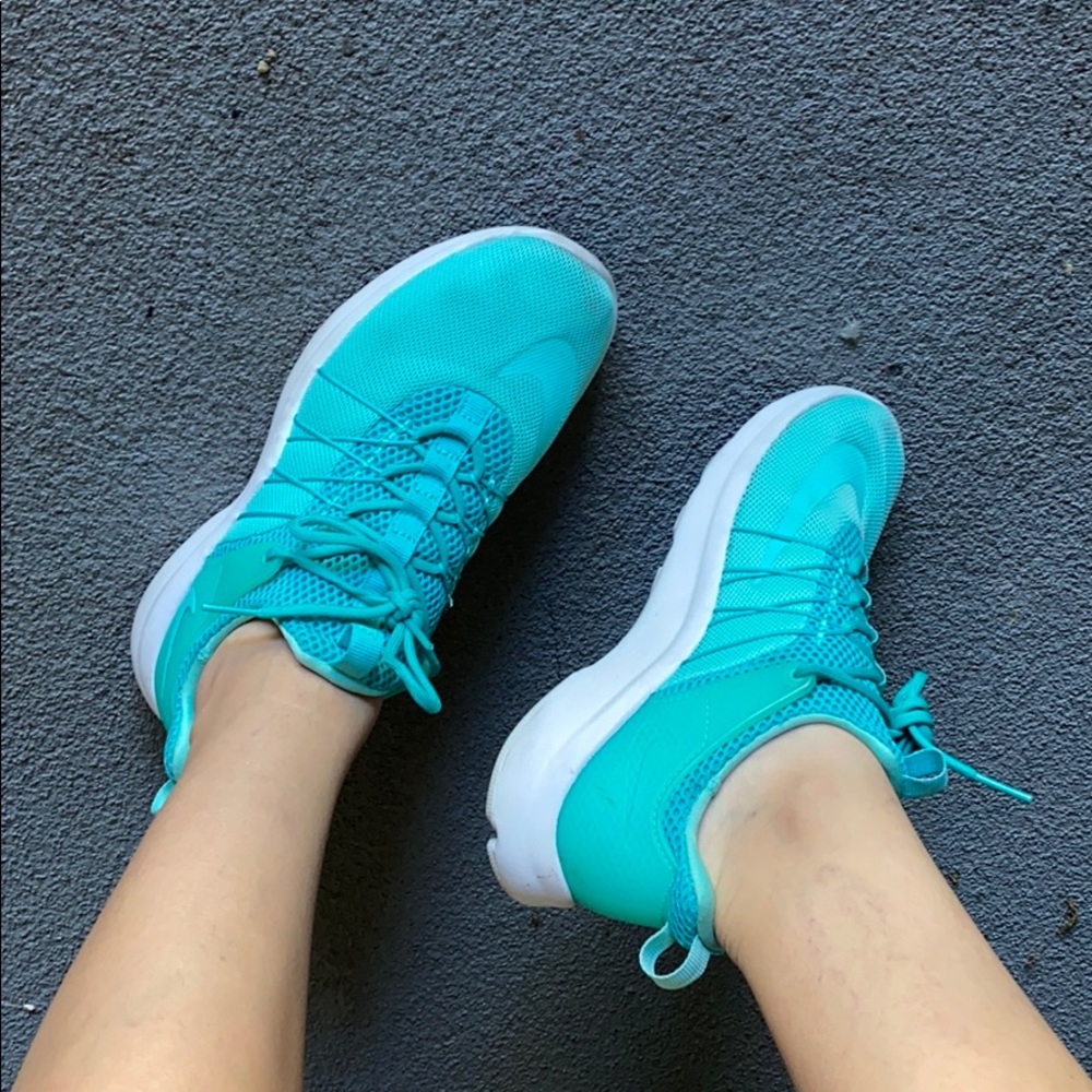 Nike presto shoes